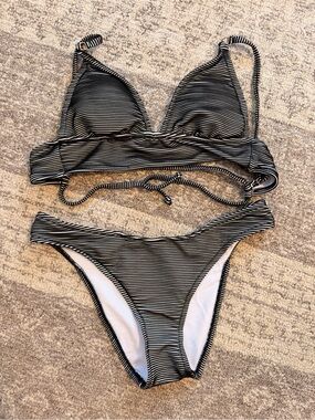 Women's Black & White Striped Triangle Bikini Set S/M